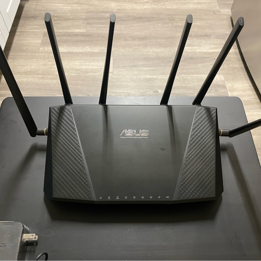 Asus Gaming High Speed Router! In great condition!